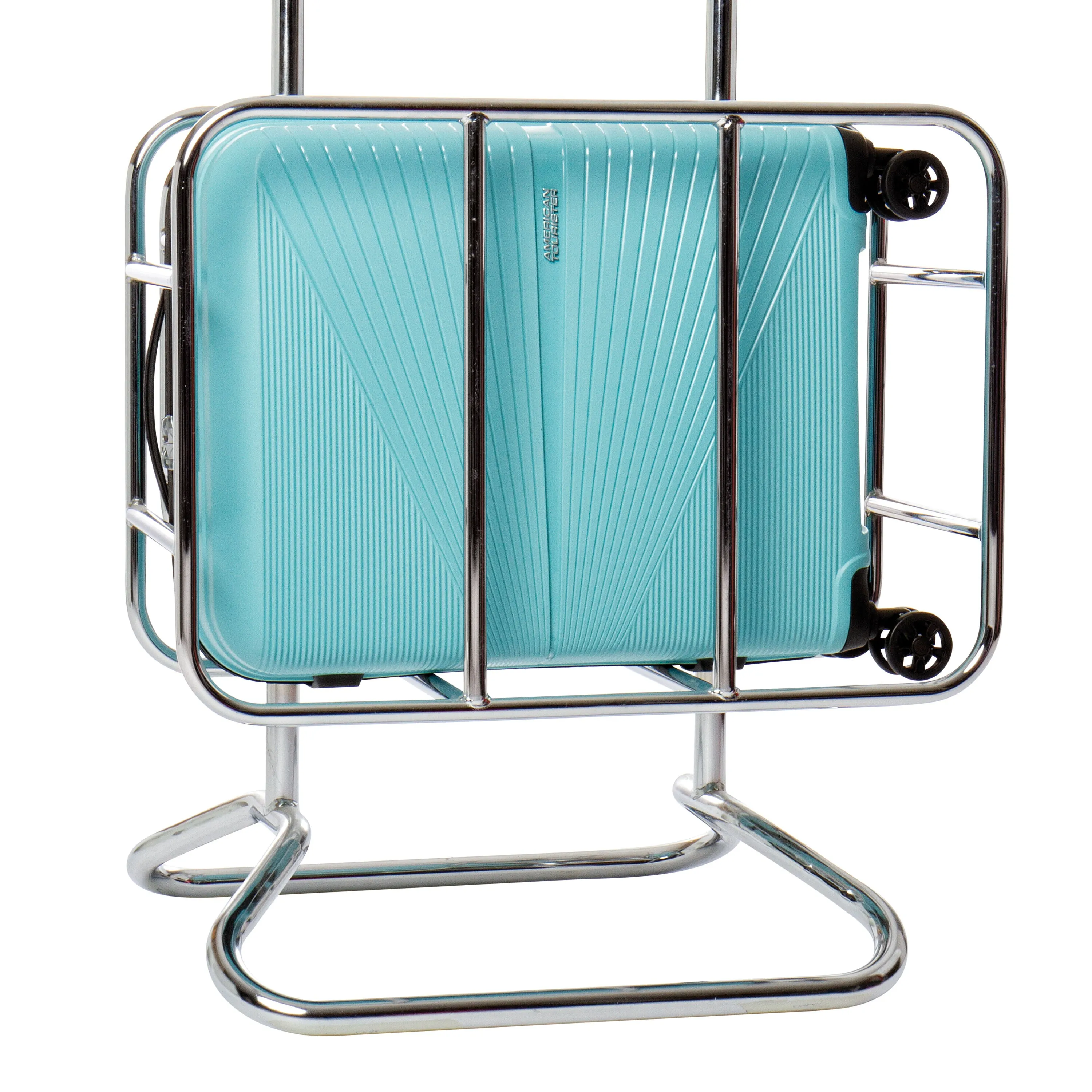 American Tourister Airconic Spinner Carry-On