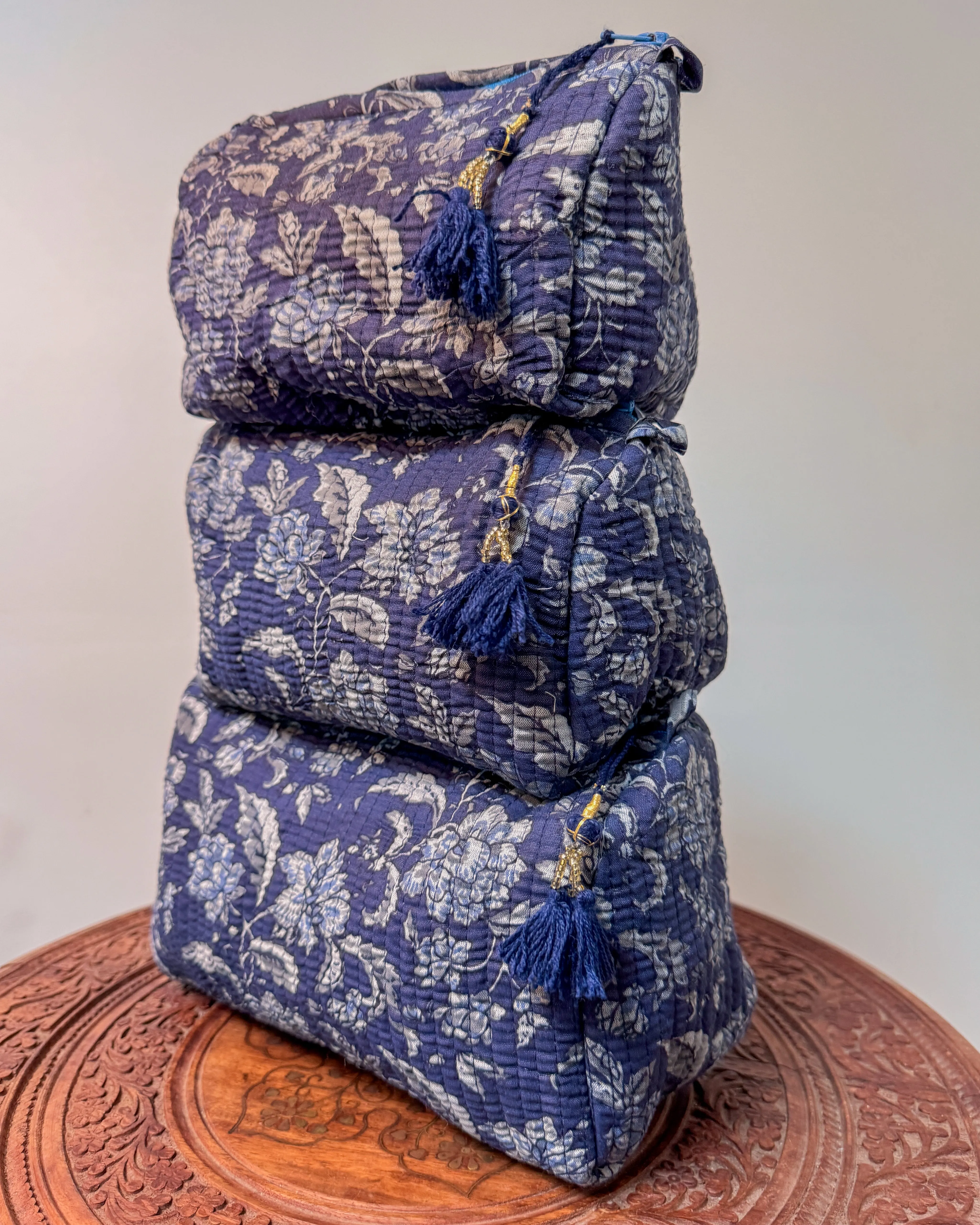 Blue flowers l Handmade Quilted Cotton Bag